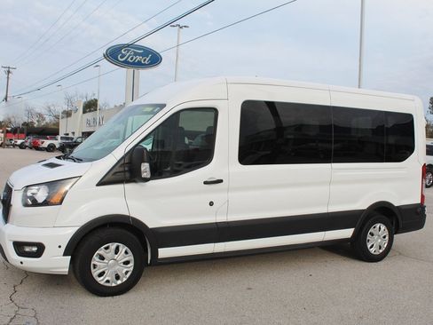 Used 2024 Ford Transit 350 XLT image 2