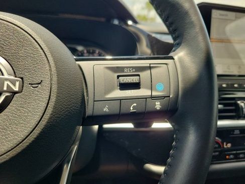 Certified 2024 Nissan Pathfinder SL FWD image 24