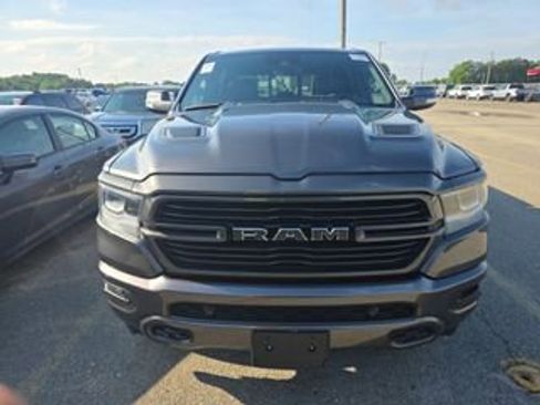 Used 2022 RAM 1500 Laramie AWD/4WD image 2