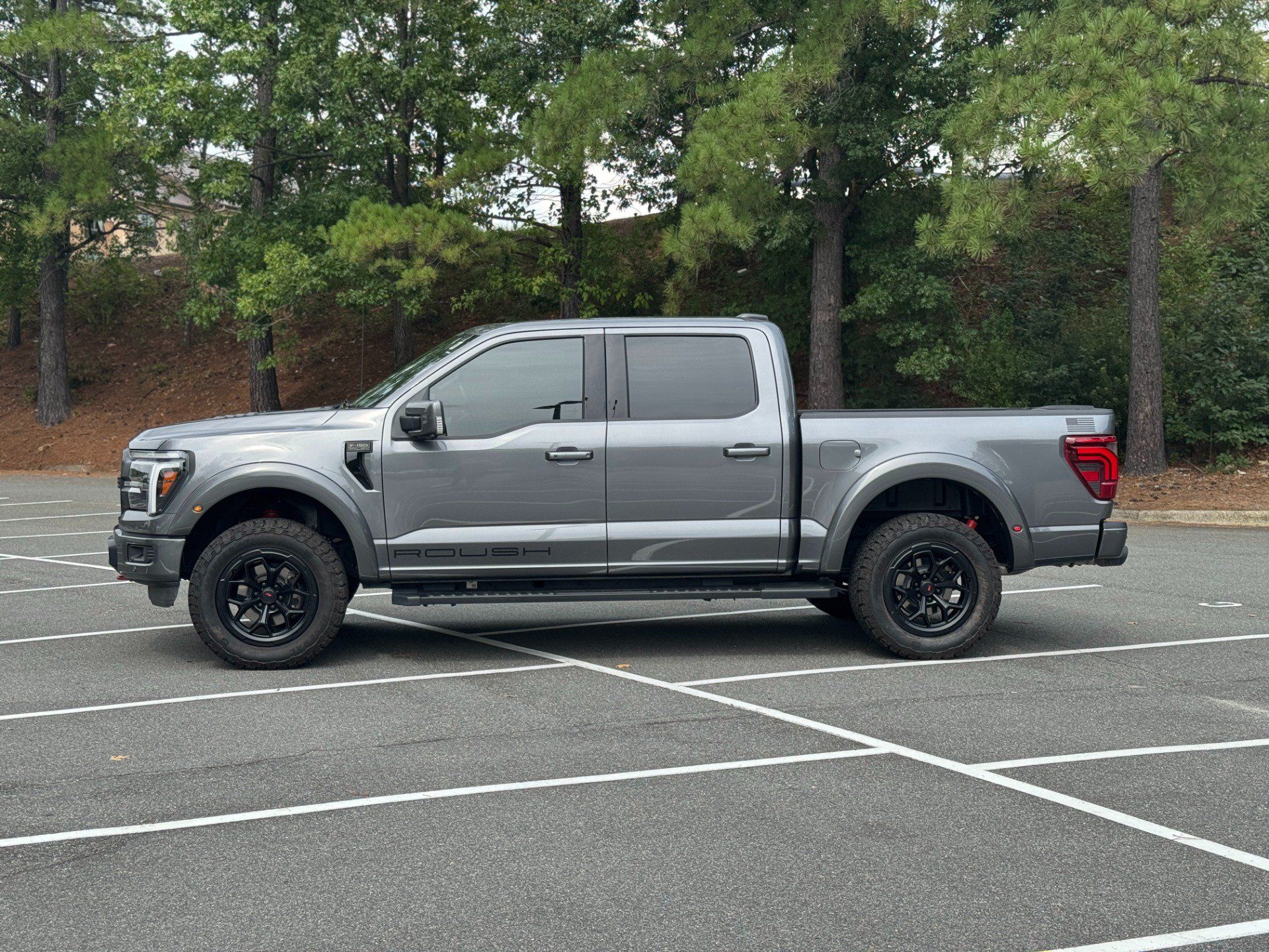 Used 2025 Ford F150 Lariat w/ Equipment Group 502A High AWD/4WD image 6