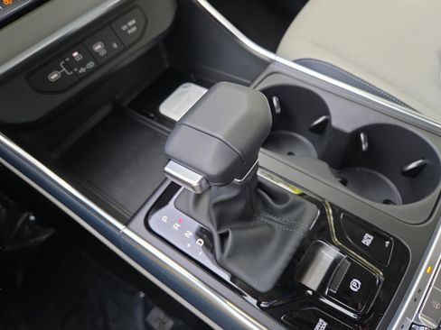 New 2026 Kia Carnival SX Prestige FWD image 40