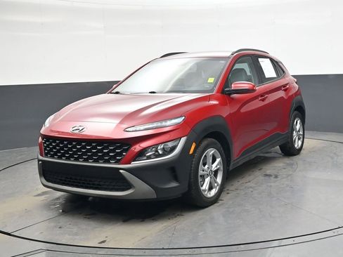 Used 2023 Hyundai Kona SEL image 2