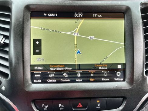 Used 2023 Jeep Cherokee Trailhawk w/ Trailer Tow Group AWD/4WD image 21