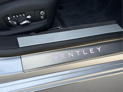 New 2026 Bentley Flying Spur Plug-In Hybrid AWD/4WD image 24