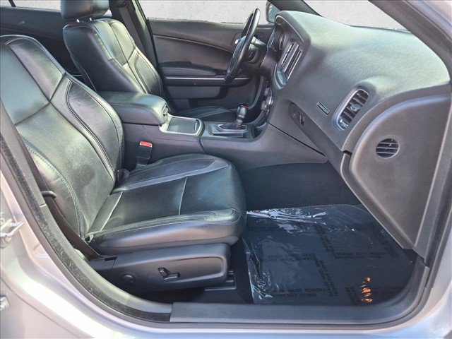 Used 2022 Dodge Charger SXT w/ Leather Interior Group RWD image 22
