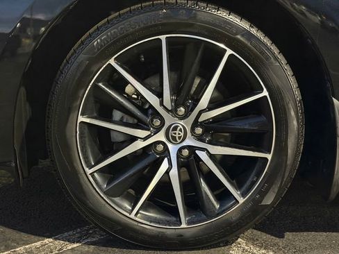 Used 2023 Toyota Camry SE image 11