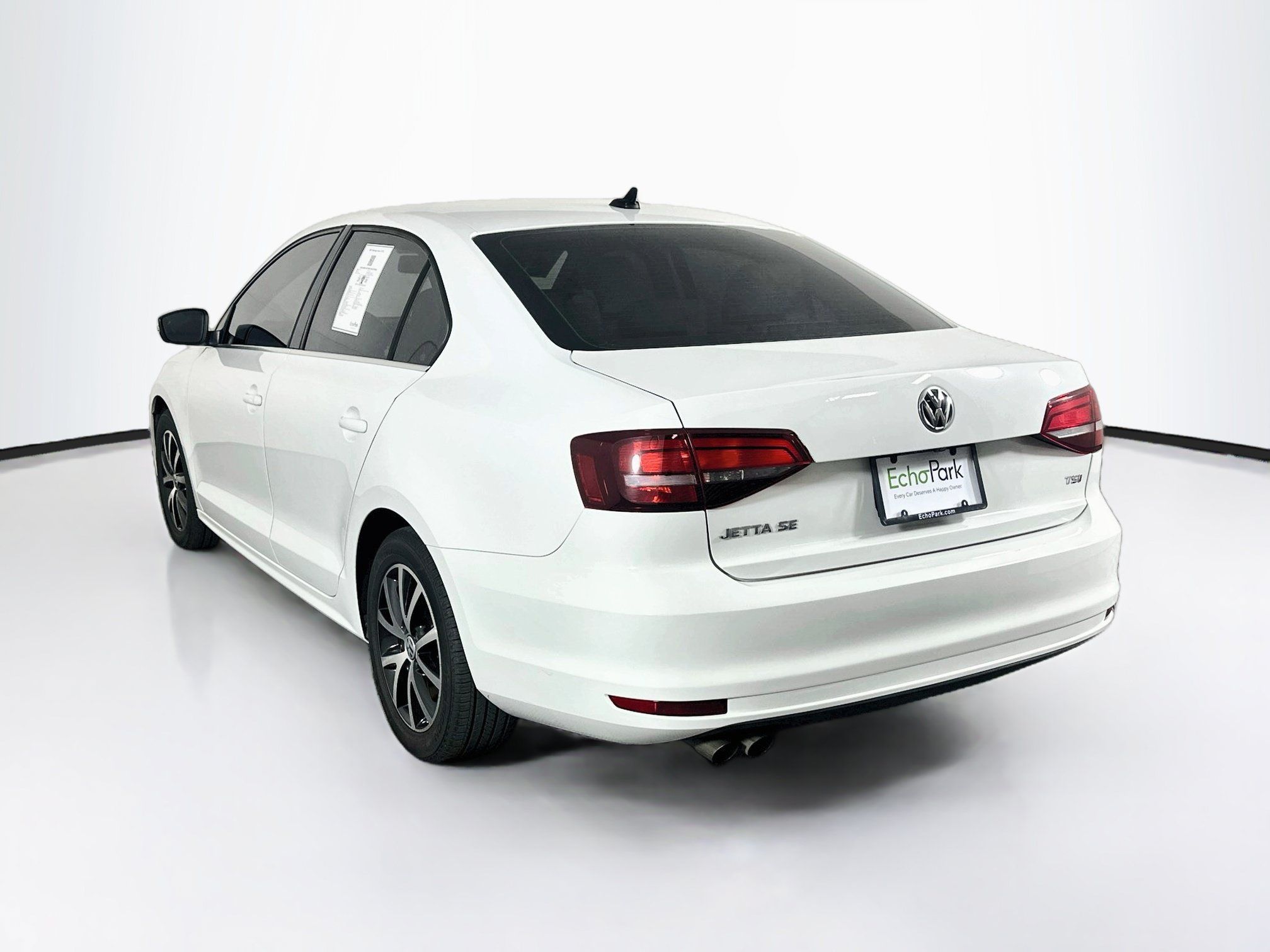 Used 2018 Volkswagen Jetta SE FWD image 5