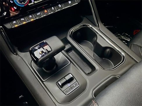 Used 2023 GMC Sierra 1500 AT4 w/ AT4 Premium Package image 23