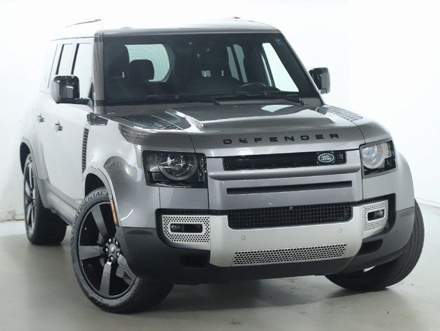 Used 2023 Land Rover Defender 110 SE AWD/4WD image 2