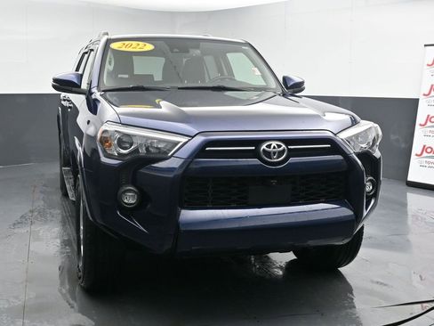 Used 2022 Toyota 4Runner SR5 Premium w/ Moonroof Package image 3