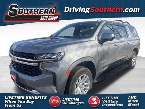 Used 2021 Chevrolet Suburban LS image 1