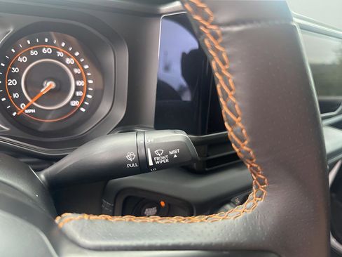 Certified 2024 Jeep Gladiator Mojave image 32