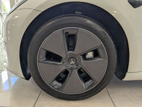 Used 2023 Tesla Model 3 Standard Range image 8