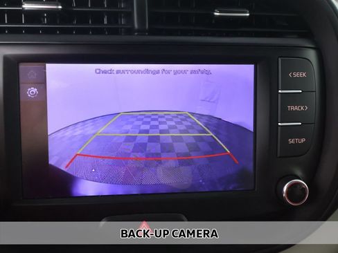Used 2022 Kia Soul LX FWD image 17
