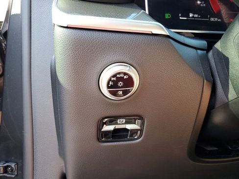 Used 2024 Mercedes-Benz GLC 43 AMG 4MATIC image 28