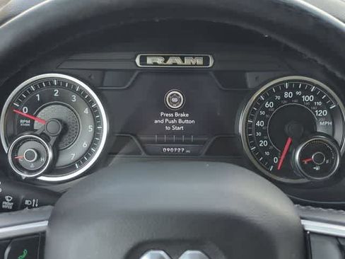 Certified 2019 RAM 1500 Big Horn AWD/4WD image 32