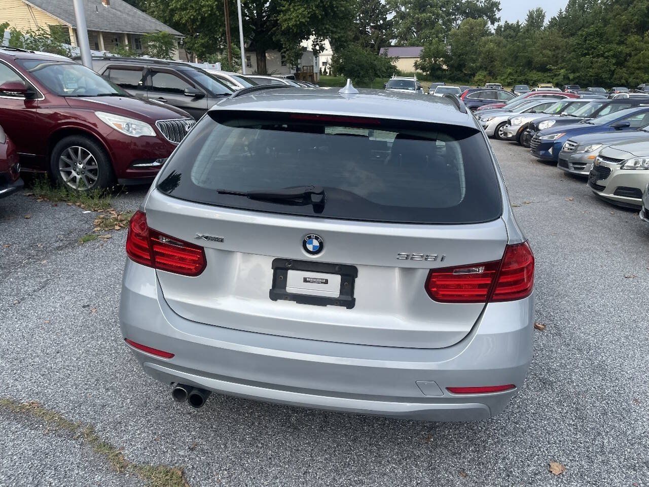 Used 2015 BMW 328i xDrive Wagon AWD/4WD image 5