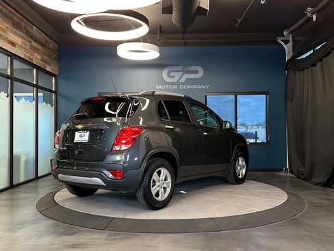 Used 2018 Chevrolet Trax LT w/ Driver Confidence Package AWD/4WD image 3