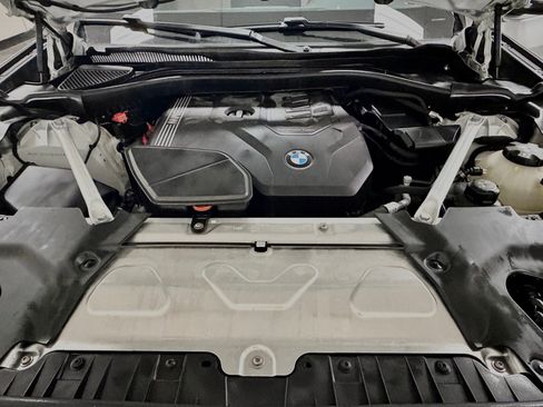 Used 2023 BMW X4 xDrive30i w/ Parking Assistance Package AWD/4WD image 38