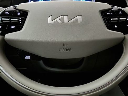 Used 2023 Kia Niro Wind FWD image 56