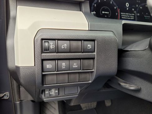 Used 2024 Toyota Tacoma TRD Off-Road image 28