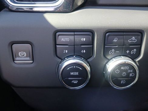 Used 2022 GMC Sierra 1500 Denali image 39