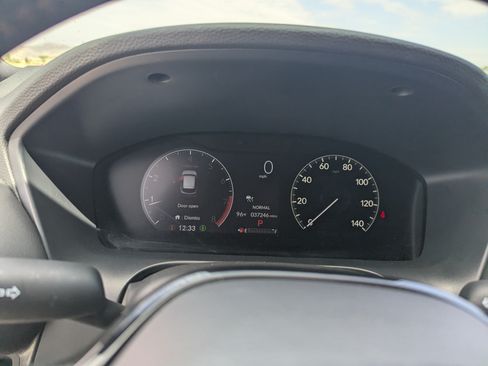 Used 2024 Honda HR-V Sport image 32