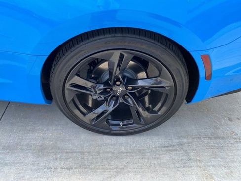 Used 2023 Chevrolet Camaro LT w/ RS Package image 13