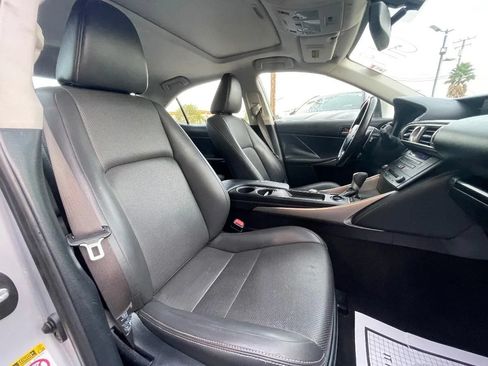 Used 2016 Lexus IS 200t RWD image 10