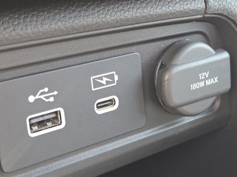 Used 2025 Honda Pilot TrailSport image 42