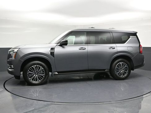 New 2026 Nissan Armada Platinum image 2