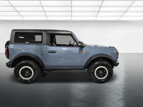 Used 2023 Ford Bronco Badlands w/ Sasquatch Package AWD/4WD image 3