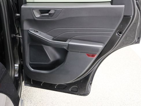 Used 2025 Ford Escape Active image 33