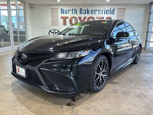 Certified 2024 Toyota Camry SE FWD image 6