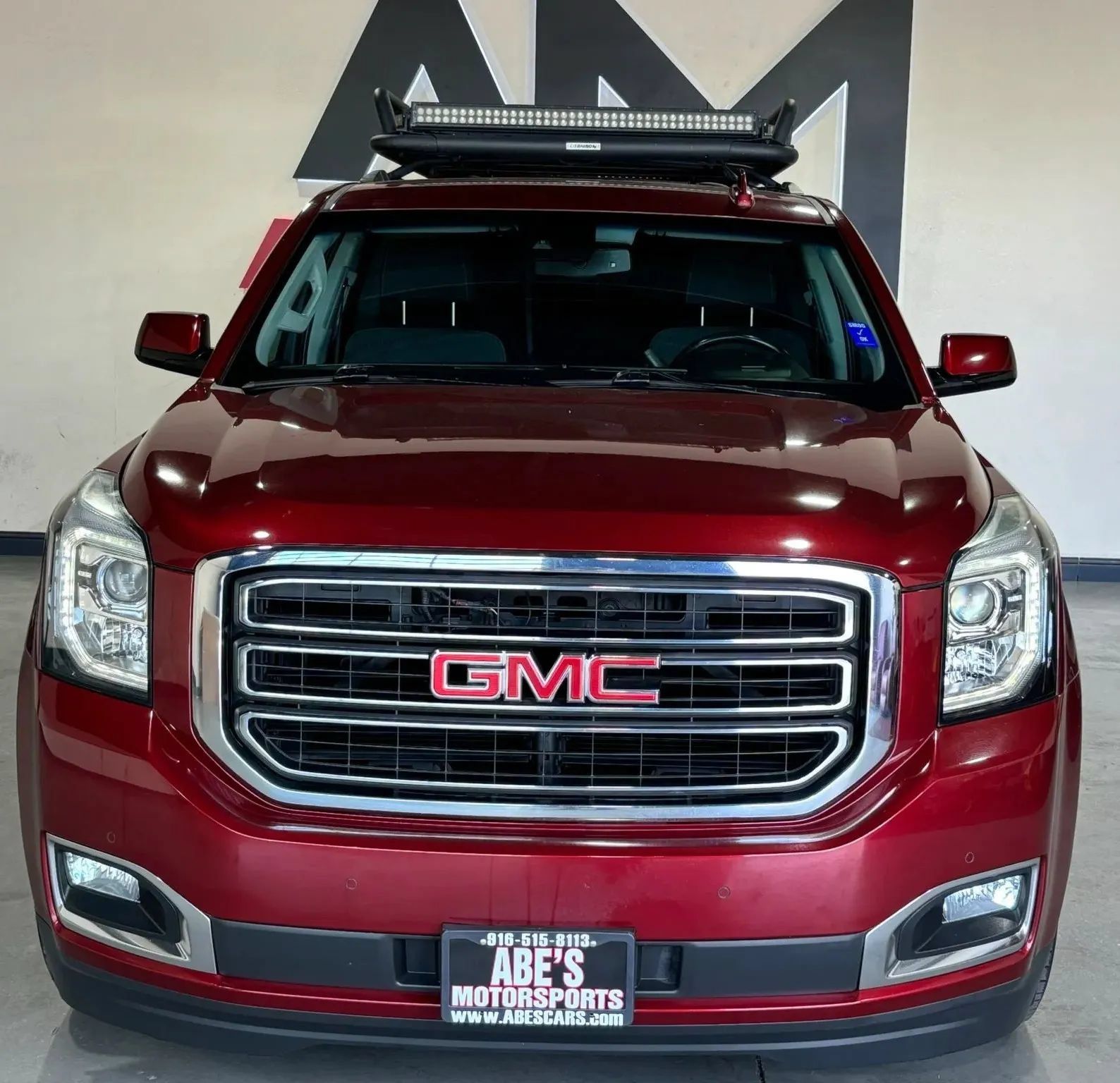 Used 2019 GMC Yukon XL SLE w/ Convenience Package AWD/4WD image 2