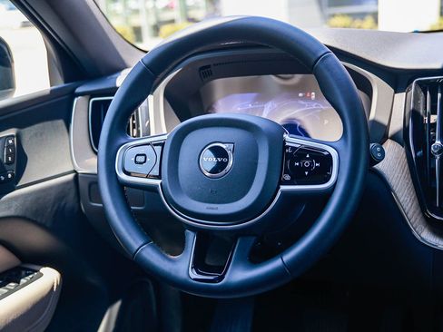 Certified 2026 Volvo XC60 B5 Plus w/ Protection Package Premier AWD/4WD image 17