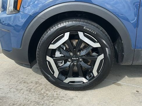 Used 2025 Kia Telluride S image 7