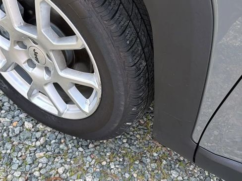 Used 2022 Jeep Renegade Sport w/ Sport Appearance Group image 26