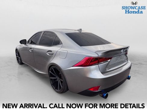 Used 2017 Lexus IS 200t F Sport w/ F Sport Package RWD image 4