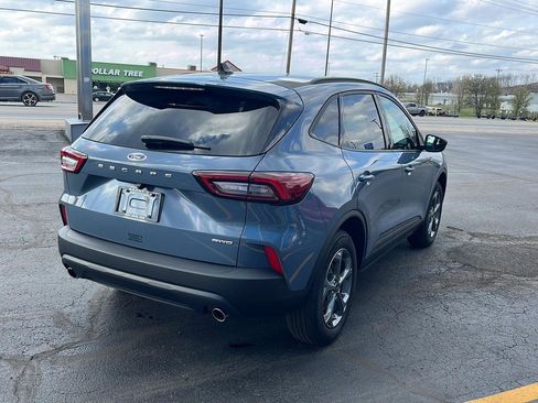Used 2025 Ford Escape ST-Line image 5