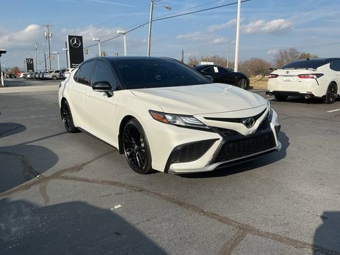 Used 2024 Toyota Camry XSE image 6
