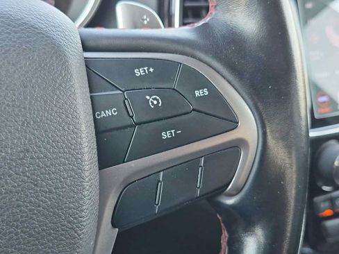 Used 2020 Jeep Grand Cherokee Trailhawk w/ Trailhawk Luxury Group AWD/4WD image 25