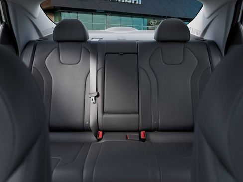 New 2026 Hyundai Elantra Limited image 12