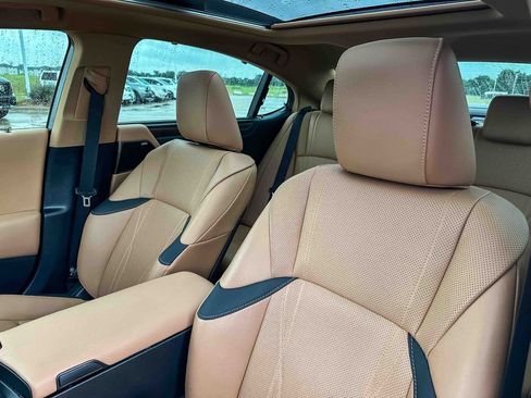 Used 2024 Lexus ES 350 w/ Ultra Luxury Package FWD image 14