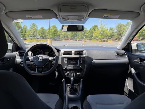Used 2017 Volkswagen Jetta S FWD image 21