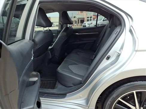 Used 2023 Toyota Camry SE image 16