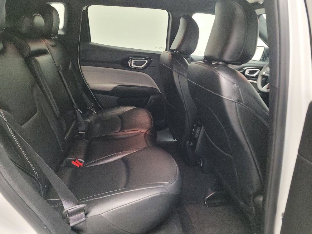 Used 2025 Jeep Compass Limited AWD/4WD image 19