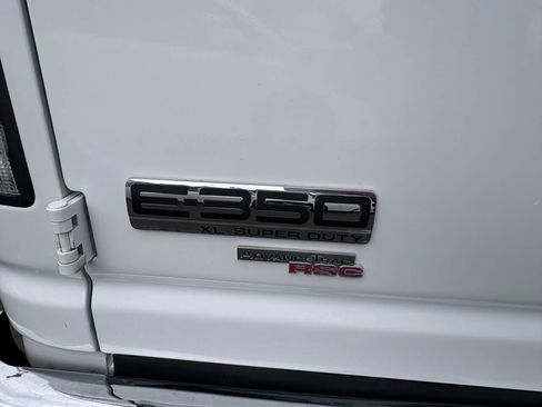 Used 2014 Ford E-350 and Econoline 350 XL w/ Power Windows & Locks Group RWD image 8