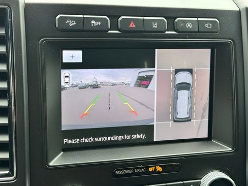 Used 2021 Ford Expedition Limited AWD/4WD image 16