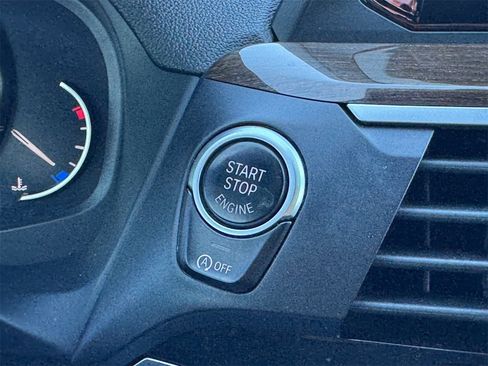 Used 2019 BMW X3 sDrive30i w/ Driving Assistance Package image 33